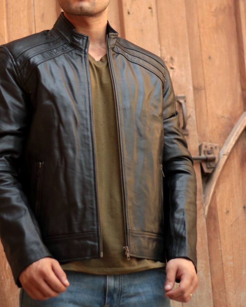 Man wearing a lightweight, stylish casual jacket ideal for everyday wear.